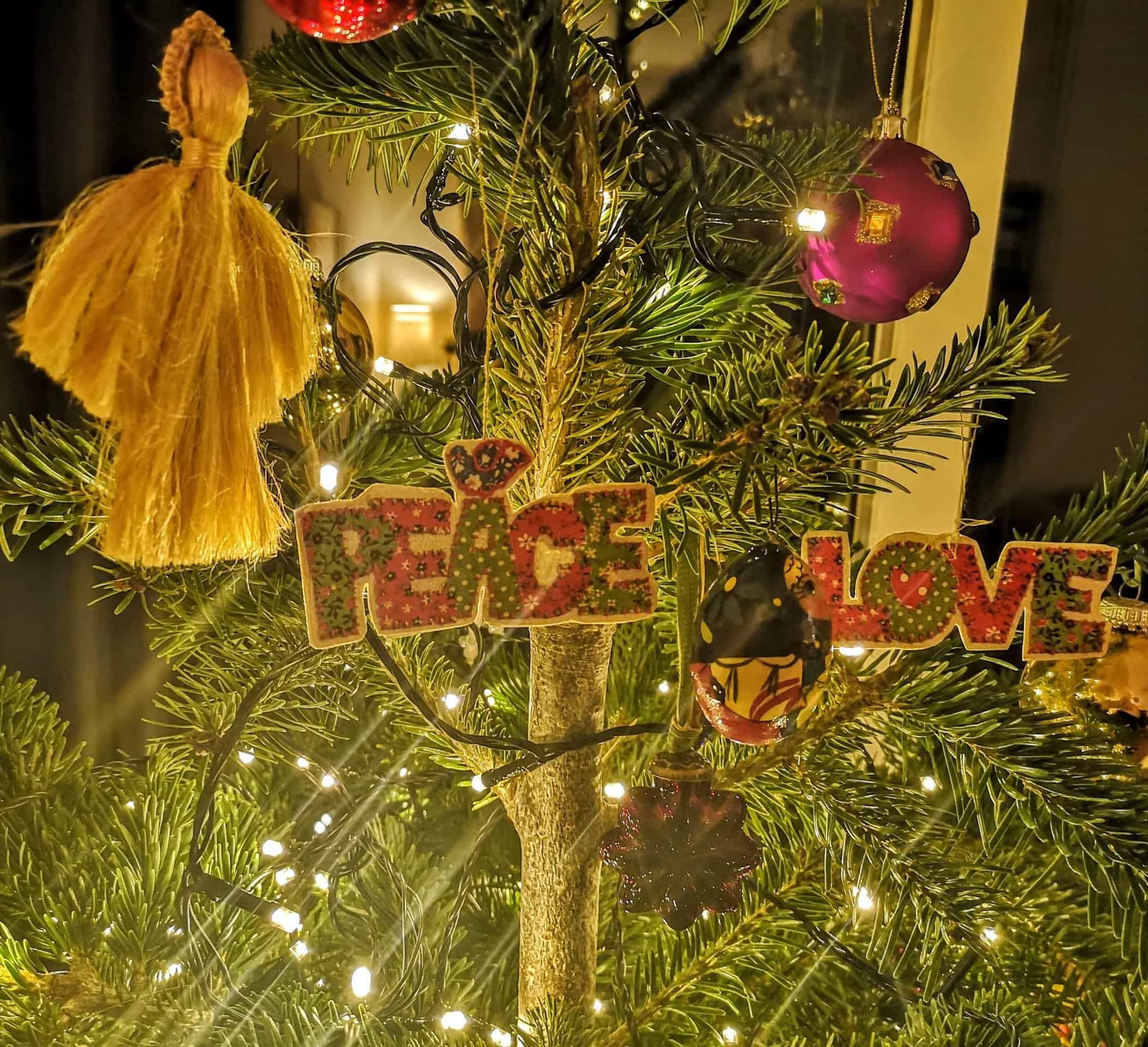 Christmas tree detail